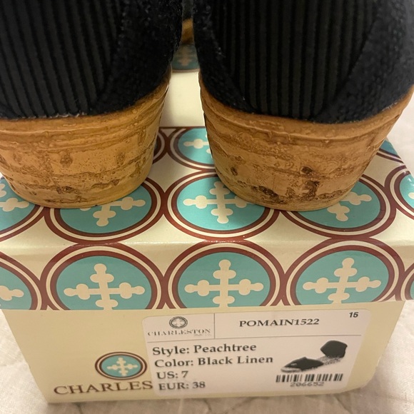 BRAND NEW CHARLESTON SHOE CO- style Peachtree  ordered wrong size - Picture 3 of 4
